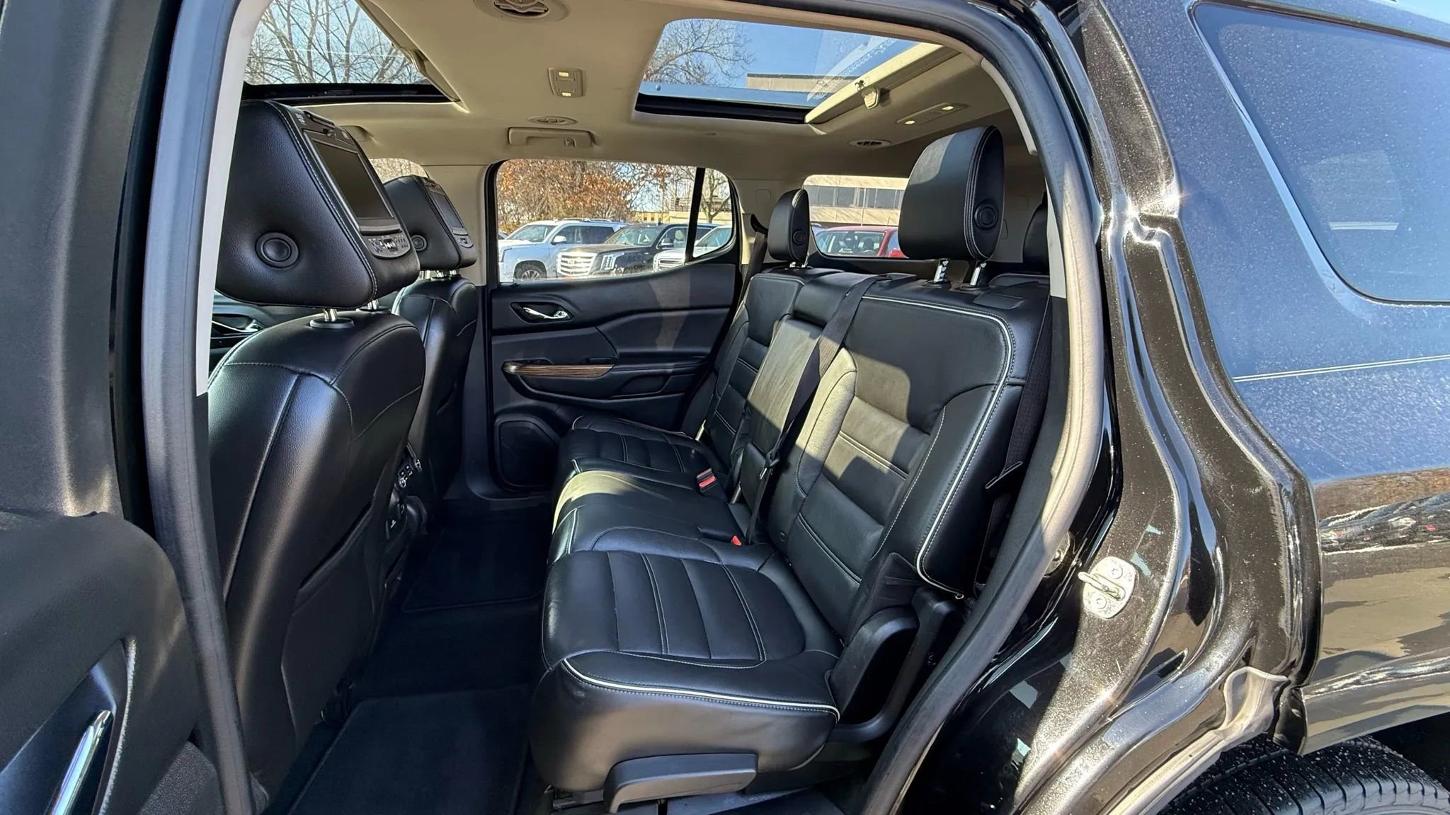 Used 2017 GMC Acadia Denali image 30