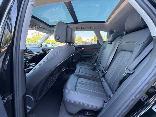Used 2021 Audi Q5 2.0T Premium Plus w/ Premium Plus Package AWD/4WD image 8