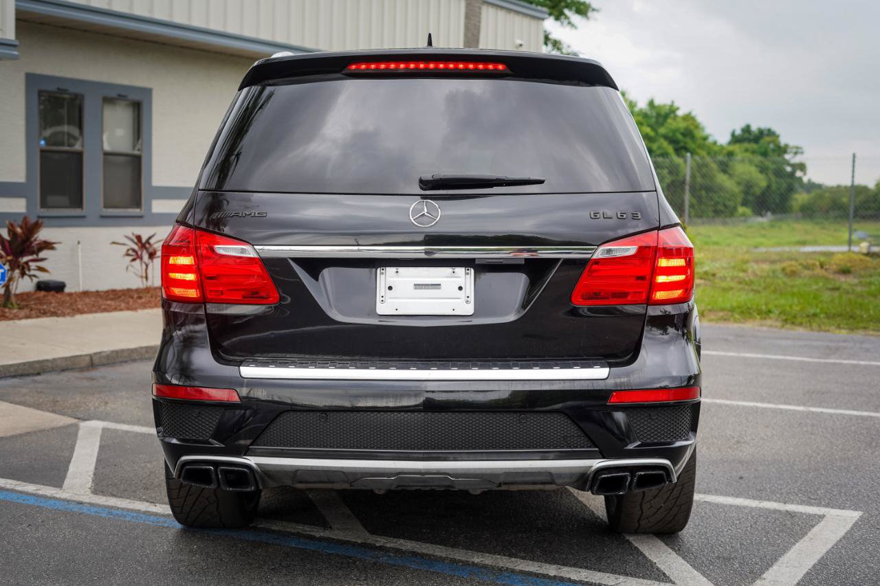 Used 2014 Mercedes-Benz GL 63 AMG 4MATIC image 5