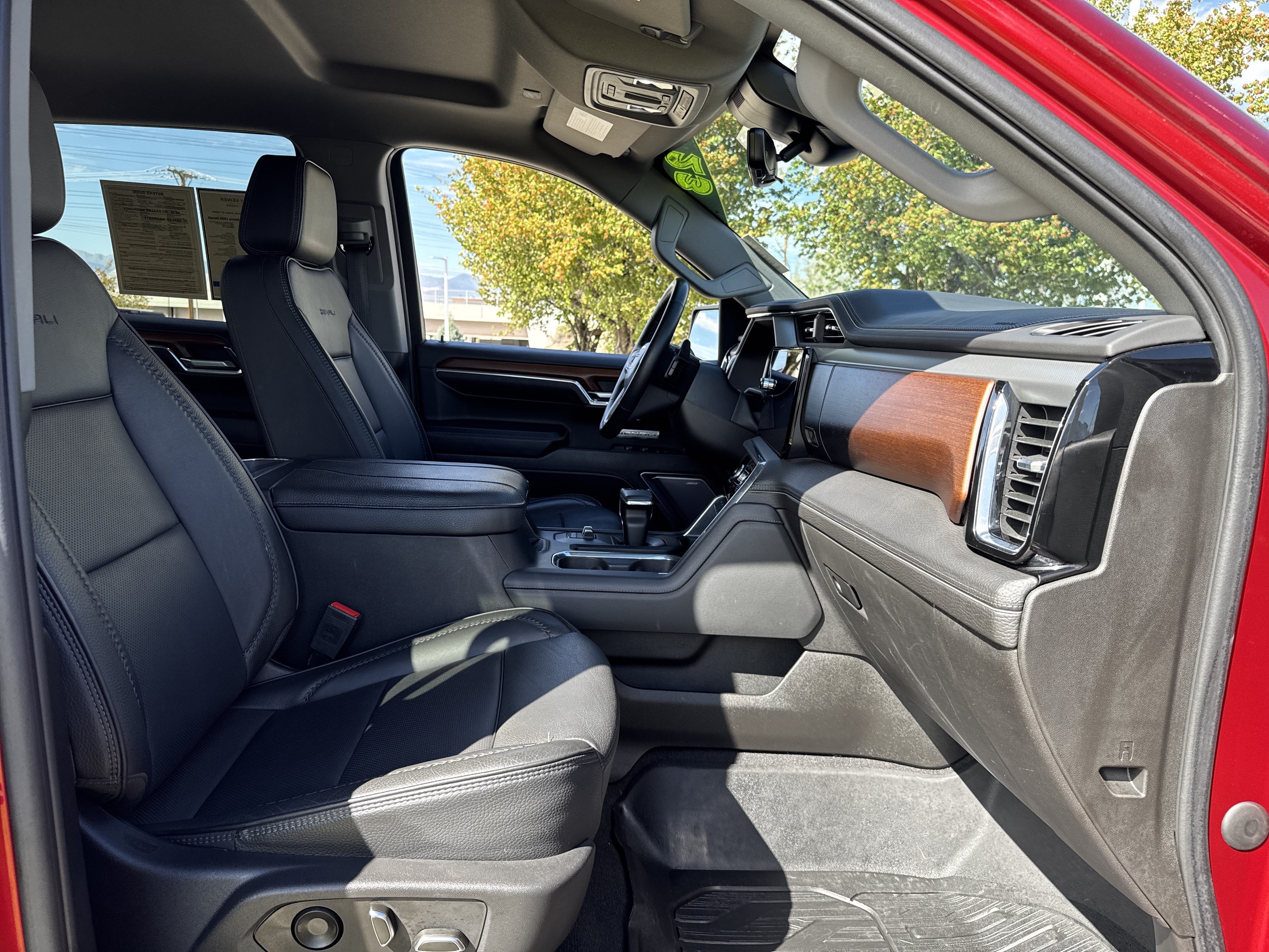 Used 2023 GMC Sierra 1500 Denali w/ Technology Package AWD/4WD image 21
