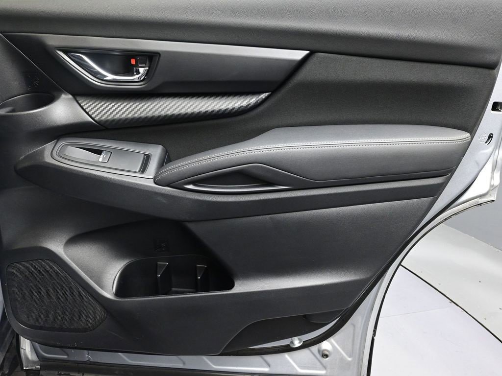 Used 2024 Subaru Ascent Premium w/ Convenience Package image 14