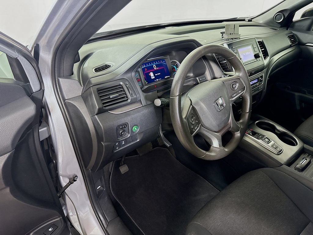 Used 2019 Honda Passport Sport image 10
