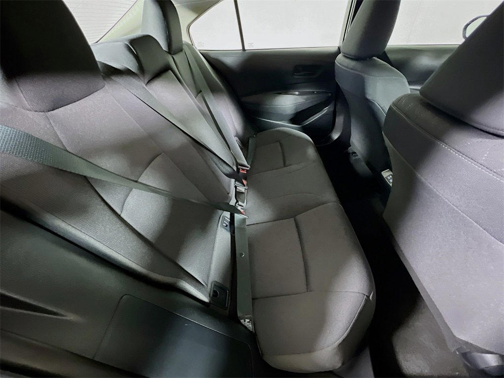 Used 2025 Toyota Corolla LE image 23
