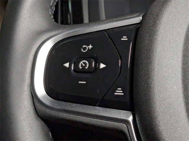 New 2026 Volvo XC60 B5 Plus w/ Protection Package Premier image 18