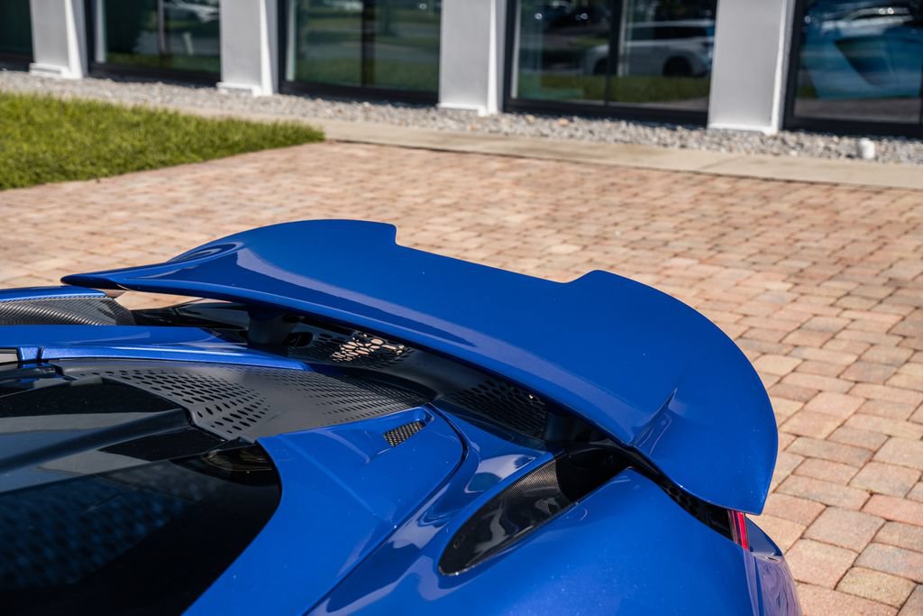Used 2024 McLaren 750S Spider RWD image 17
