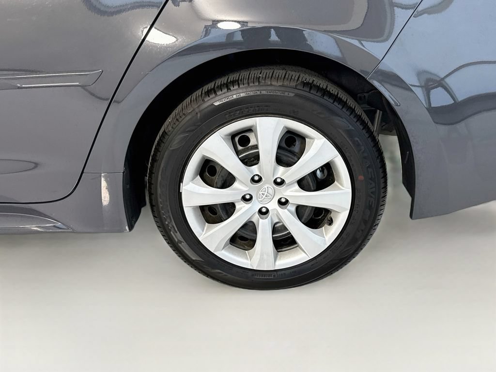 Used 2026 Toyota Corolla LE w/ Carpet Mat Package (TMS) FWD image 31