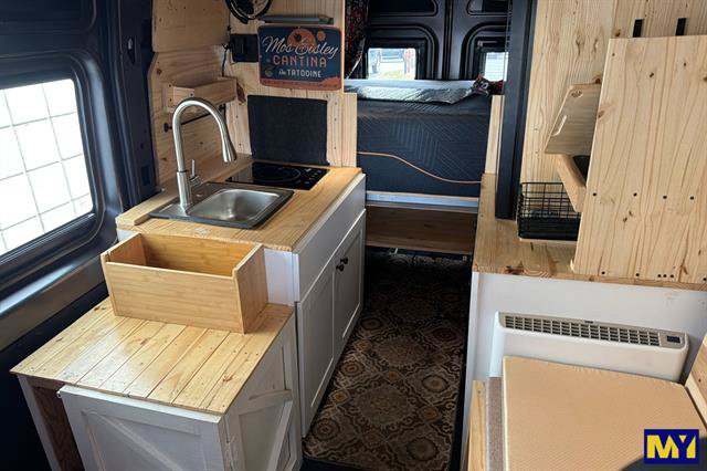Used 2024 RAM ProMaster 2500 w/ Safety Group FWD image 14
