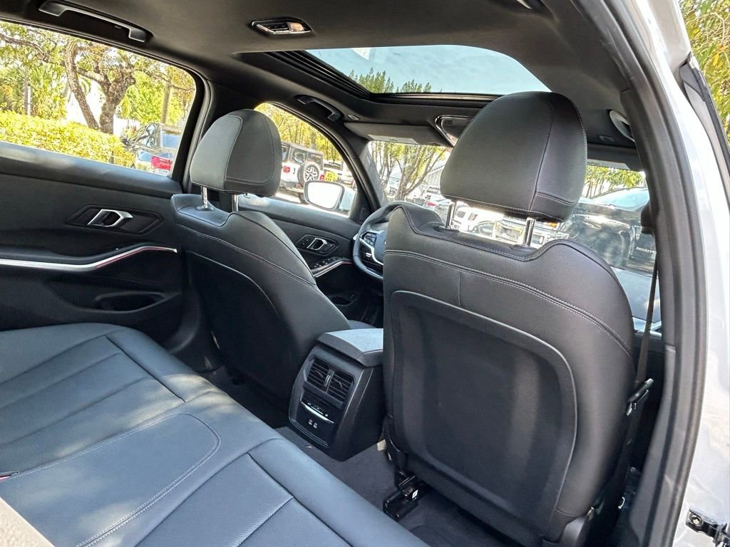 Used 2025 BMW 330i xDrive 330i xDrive image 38