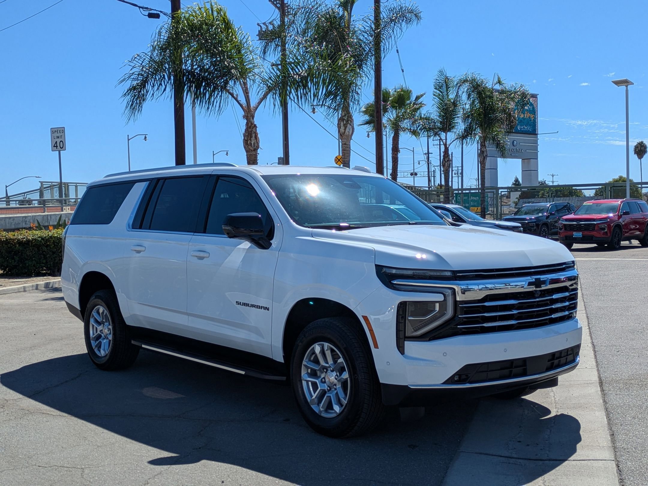 New 2026 Chevrolet Suburban LT w/ Comfort Package image 7
