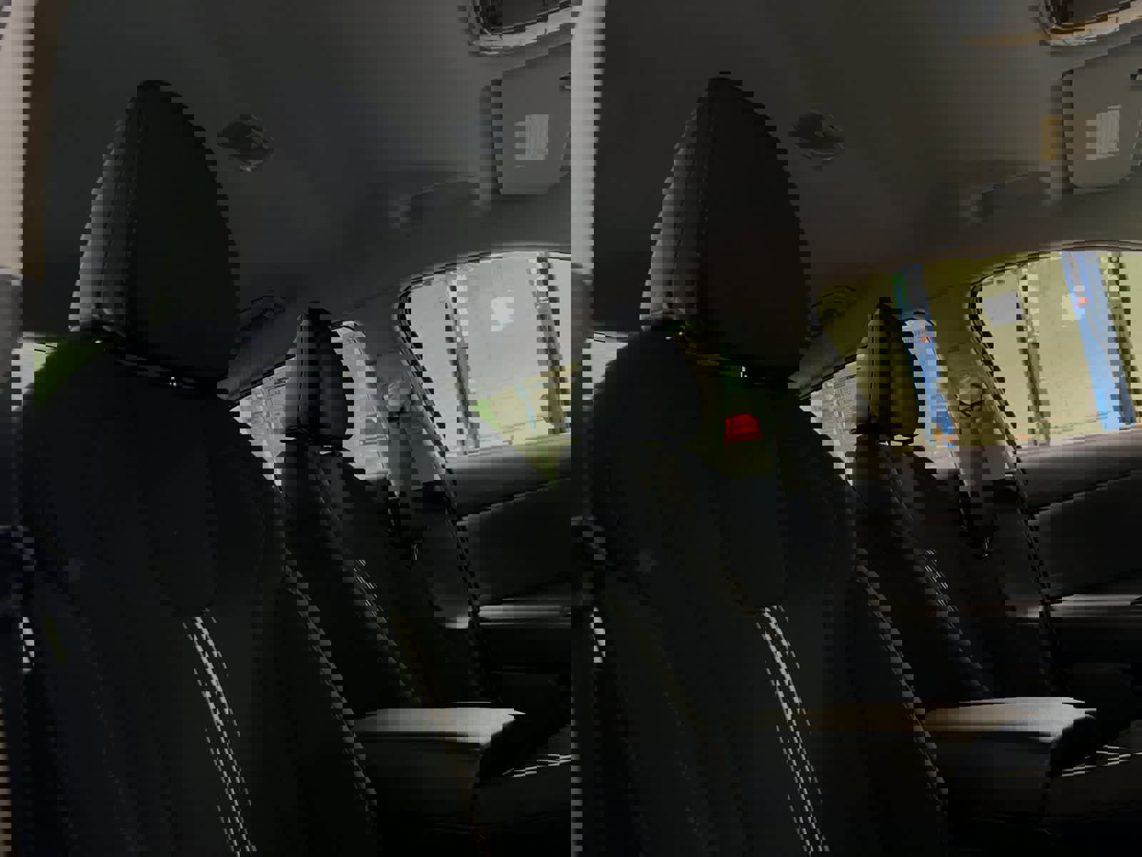 New 2025 Hyundai Elantra Blue image 17