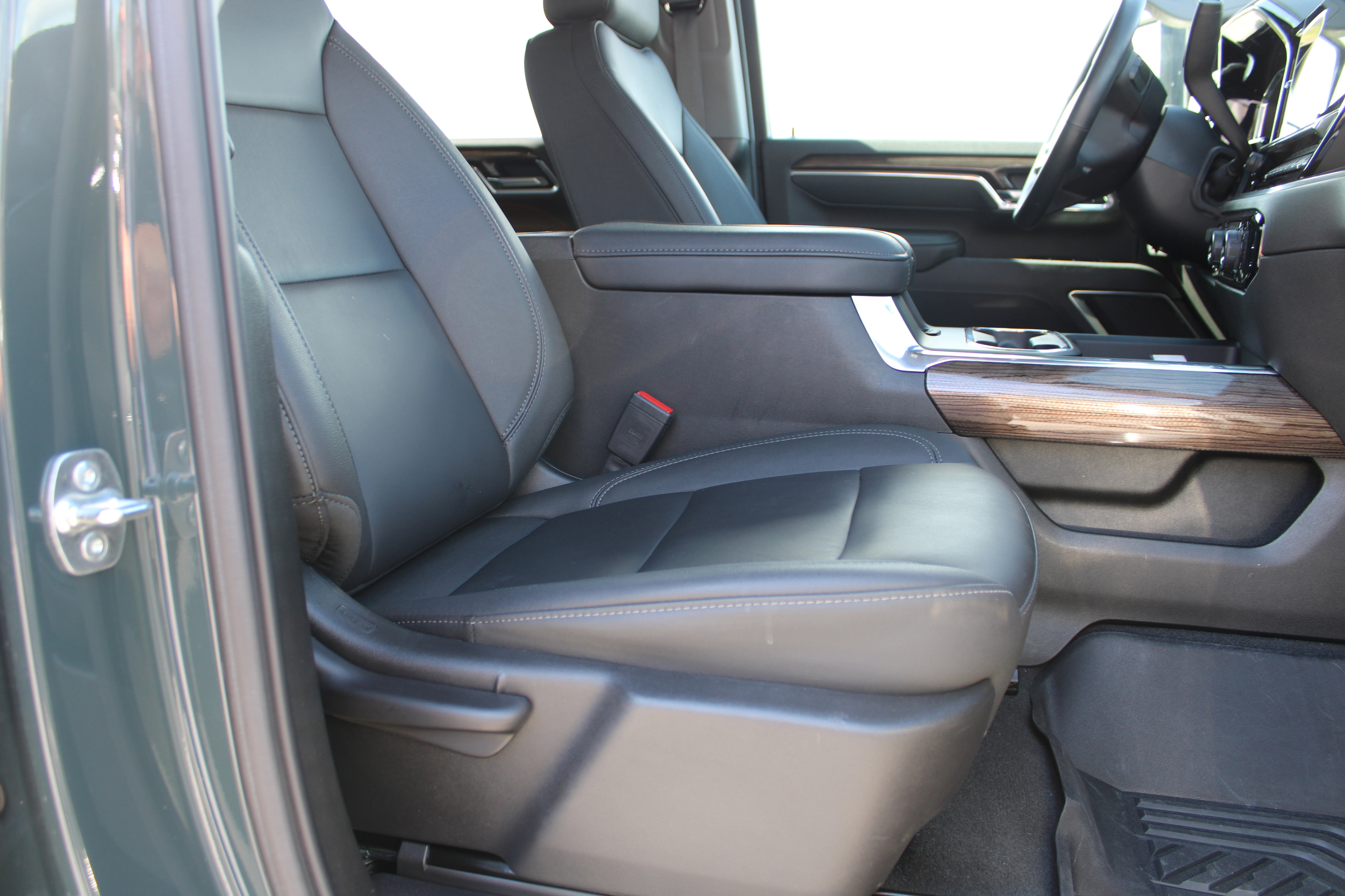 Used 2025 Chevrolet Silverado 2500 LT w/ All Star Edition image 18