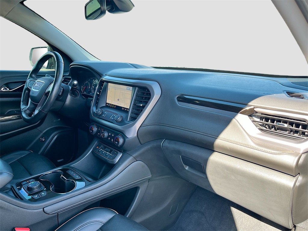 Used 2022 GMC Acadia AT4 w/ Technology Package image 32