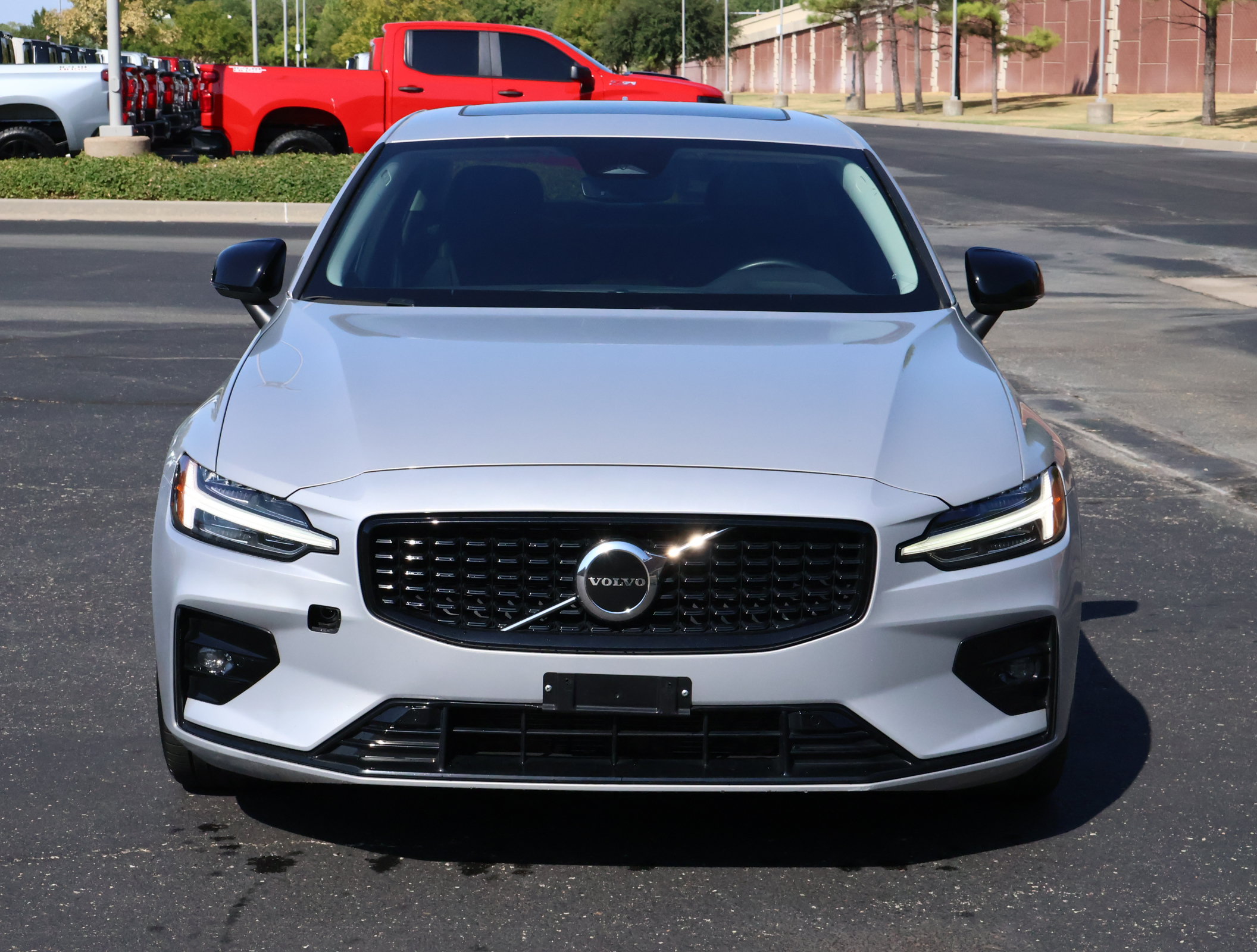 Used 2024 Volvo S60 B5 Core FWD image 25