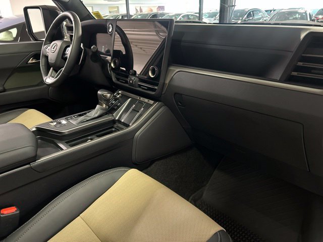Used 2026 Lexus GX 550 AWD/4WD image 26