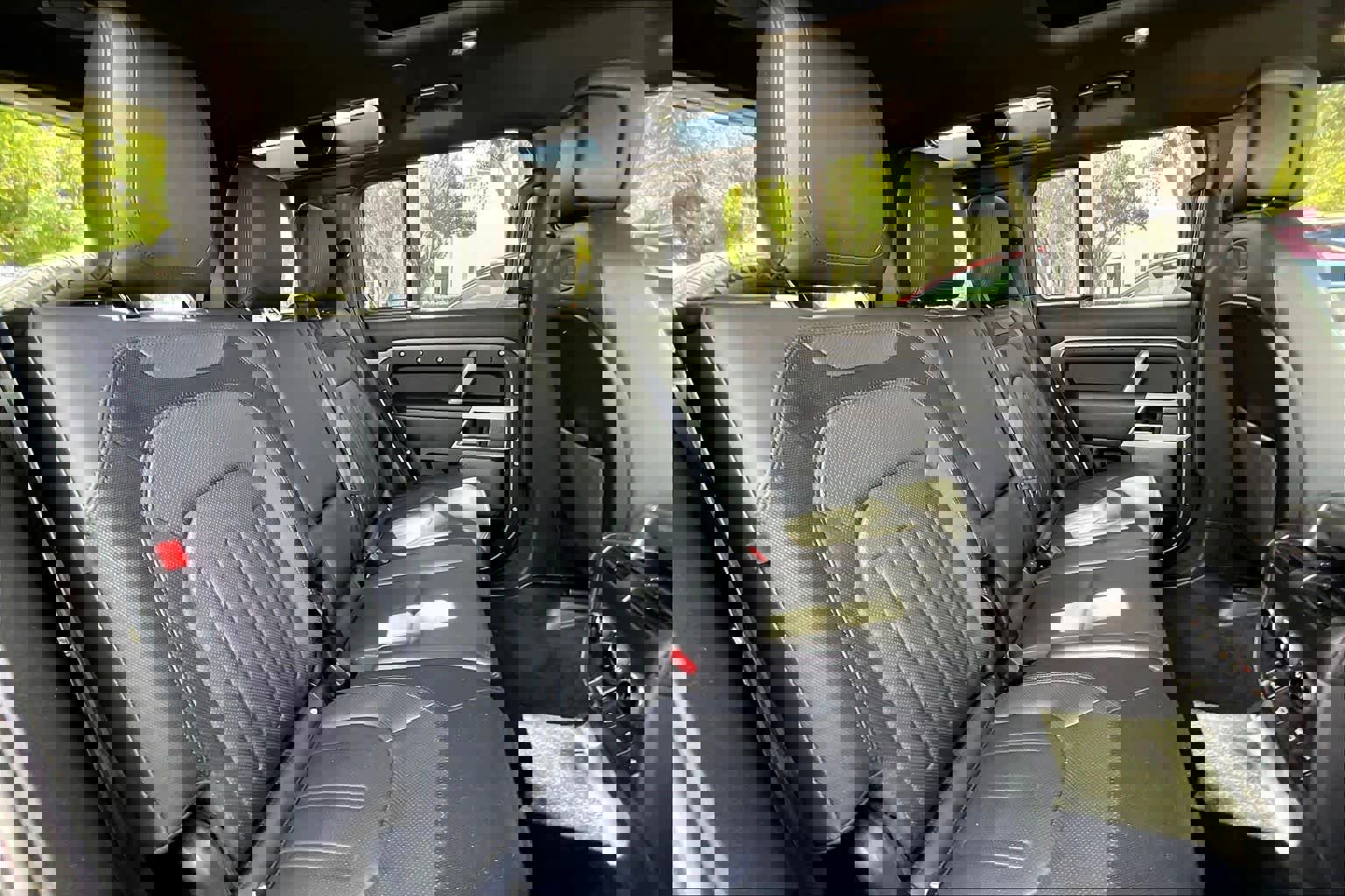 Used 2022 Land Rover Defender 110 X-Dynamic HSE image 19