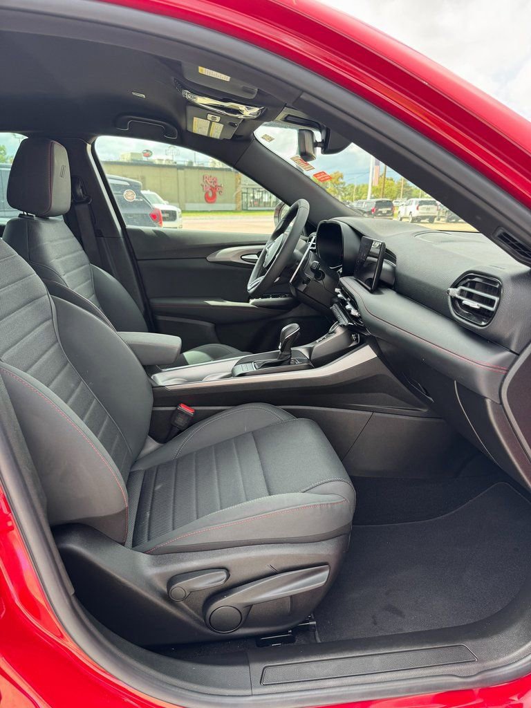 Used 2024 Dodge Hornet R/T image 12