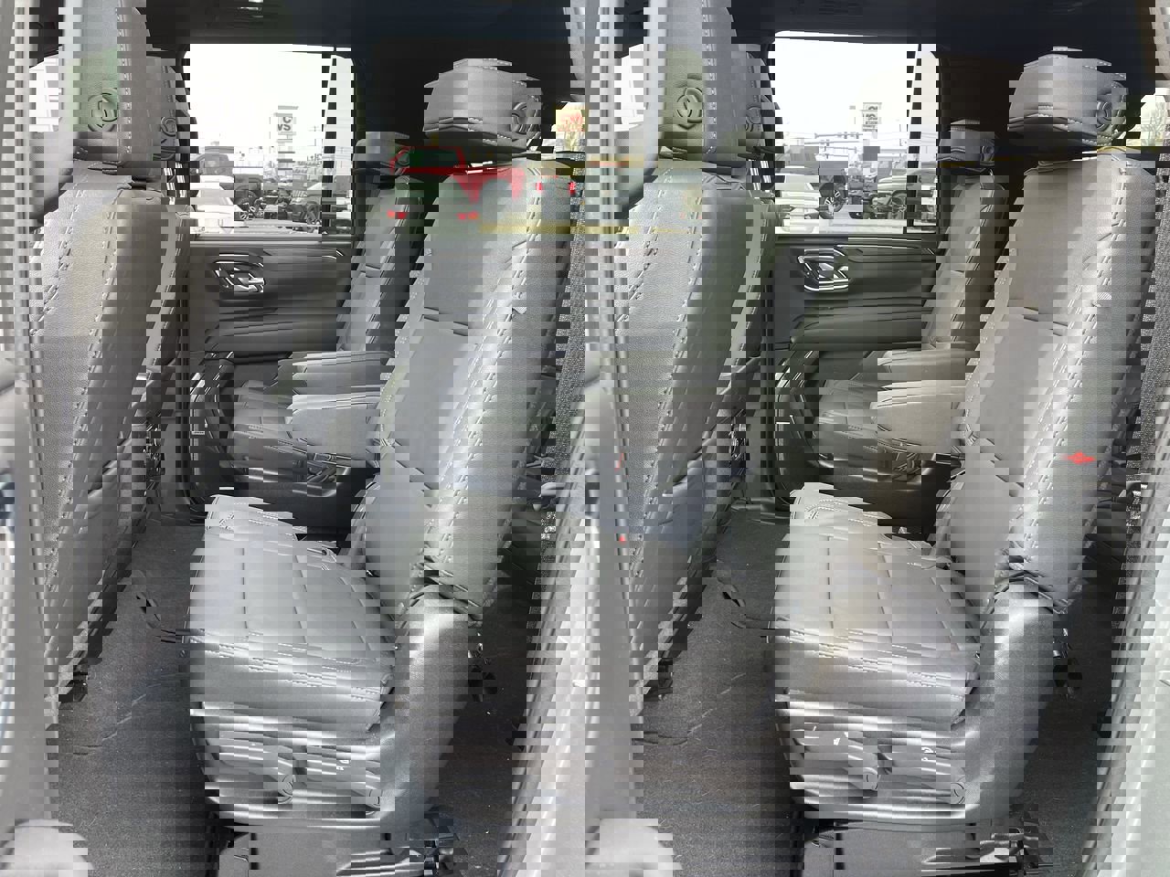 Used 2024 Chevrolet Suburban Z71 w/ Luxury Package image 26