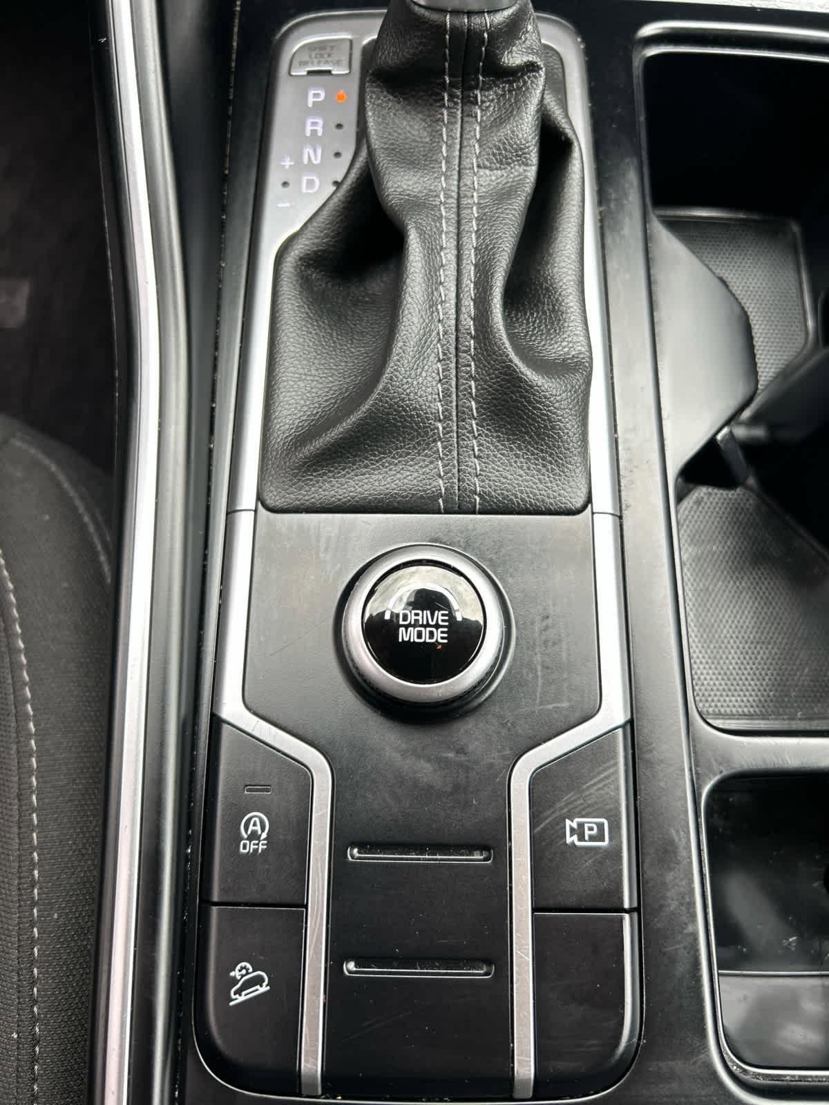 Used 2023 Kia Sorento LX FWD image 17