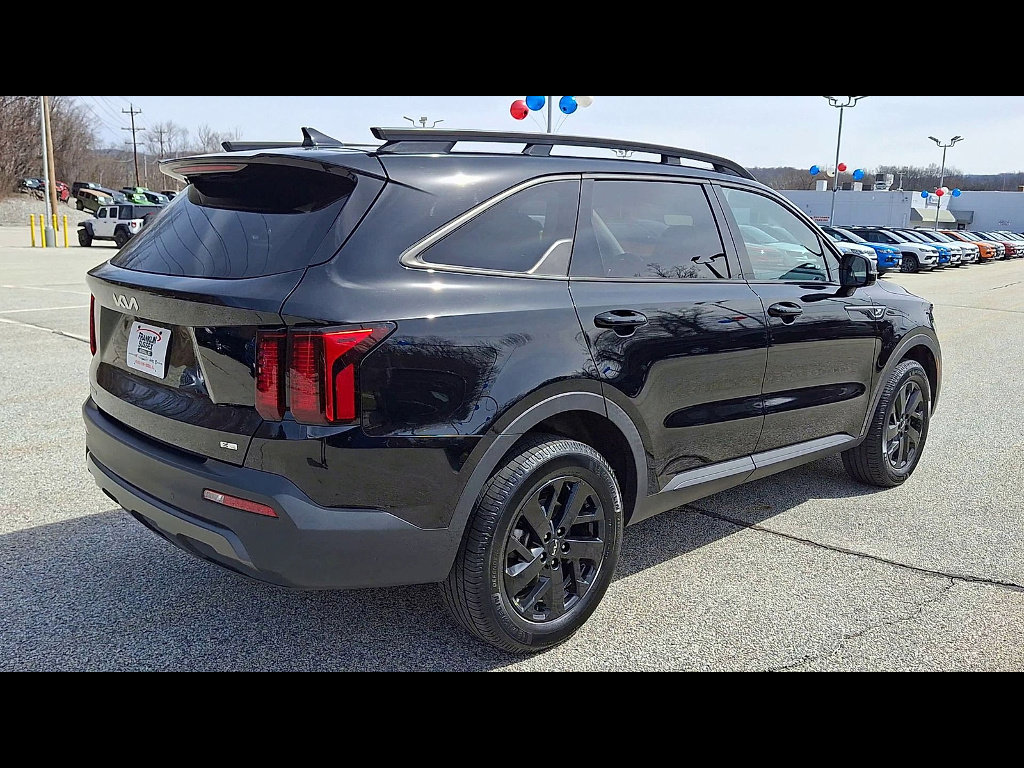 Used 2023 Kia Sorento S w/ Panoramic Sunroof Package AWD/4WD image 37