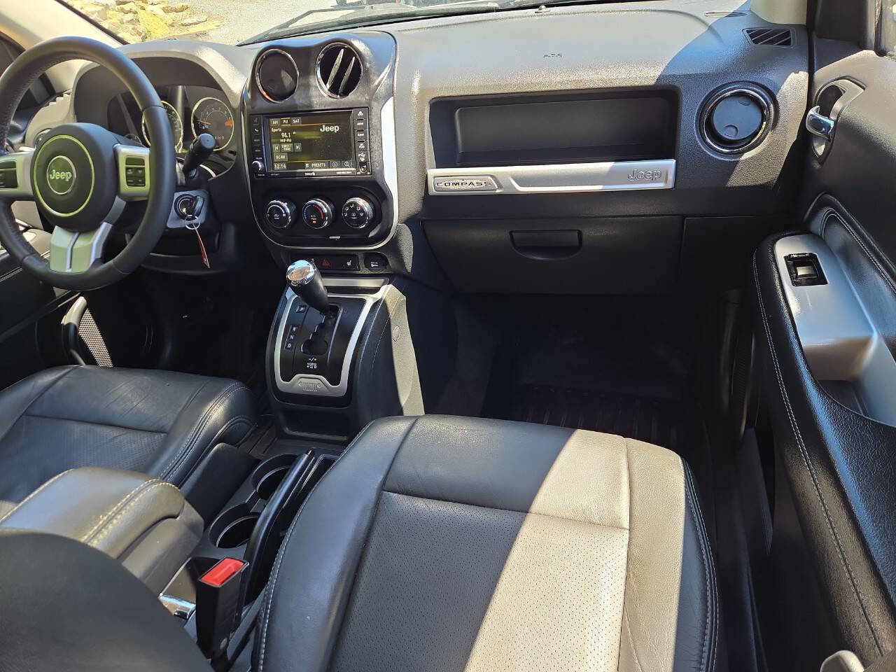 Used 2016 Jeep Compass High Altitude AWD/4WD image 21