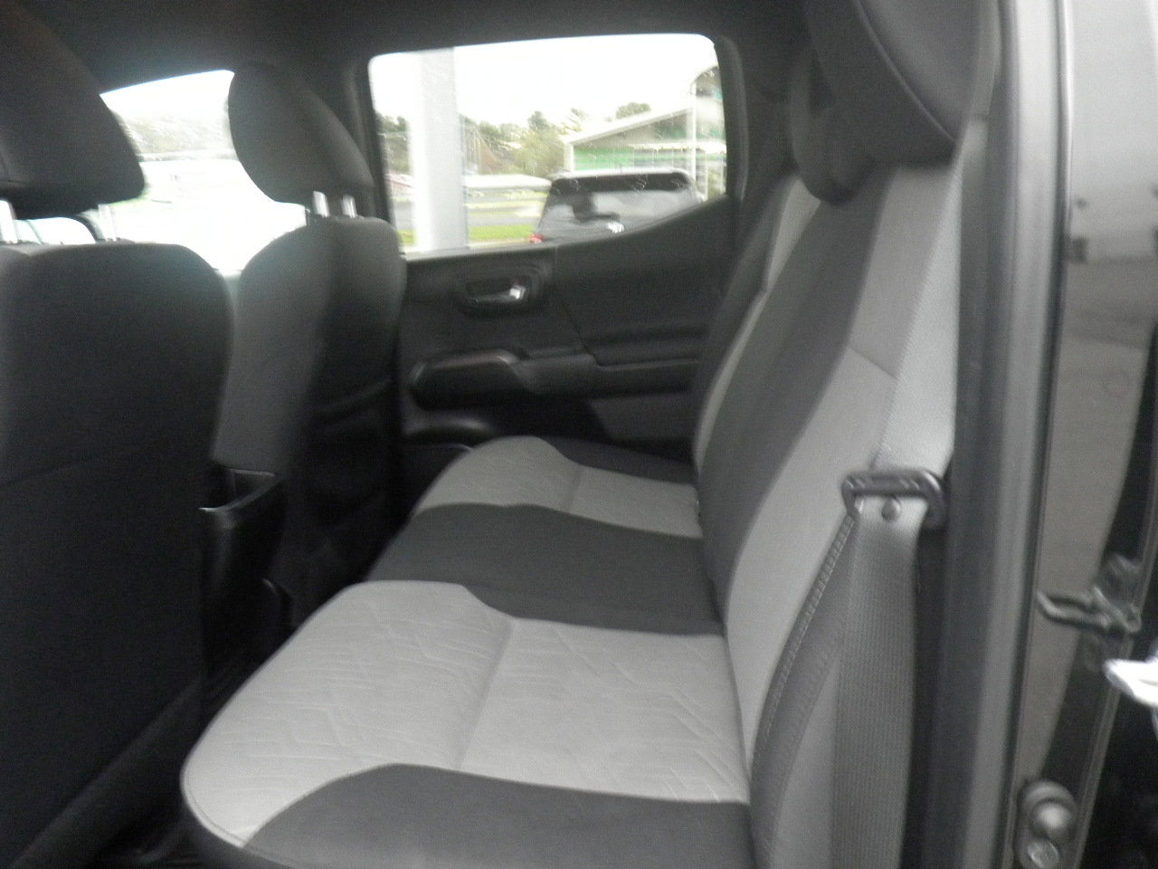 Used 2023 Toyota Tacoma TRD Off-Road image 16