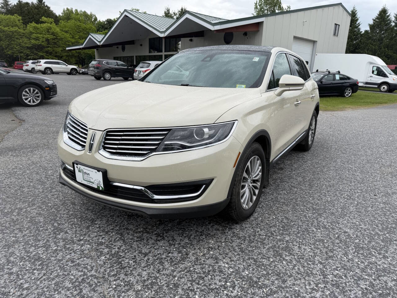 Used 2018 Lincoln MKX Select w/ Select Plus Package