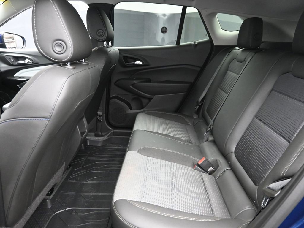 Used 2024 Chevrolet Trax LT w/ Driver Confidence Package image 10