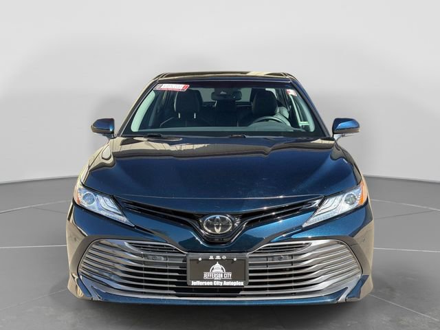 Used 2018 Toyota Camry XLE FWD image 9