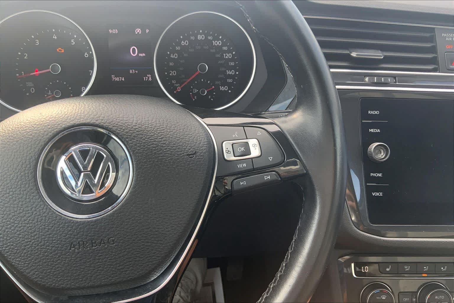 Used 2019 Volkswagen Tiguan SE w/ Panoramic Sunroof Package FWD image 25