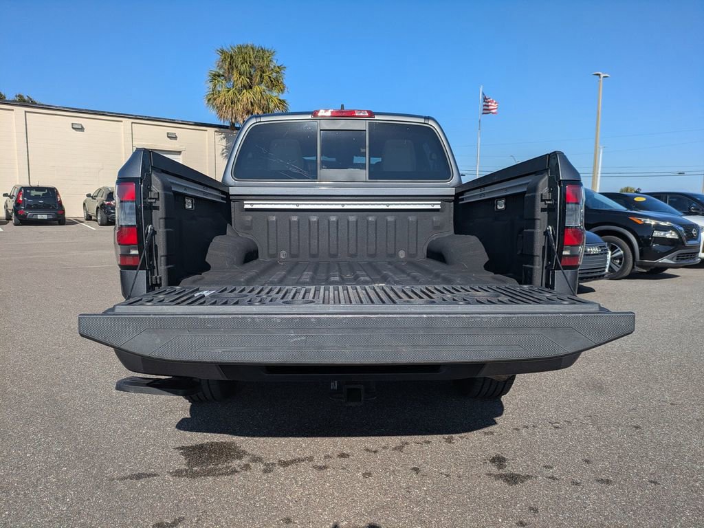 Used 2022 Nissan Frontier SV image 12