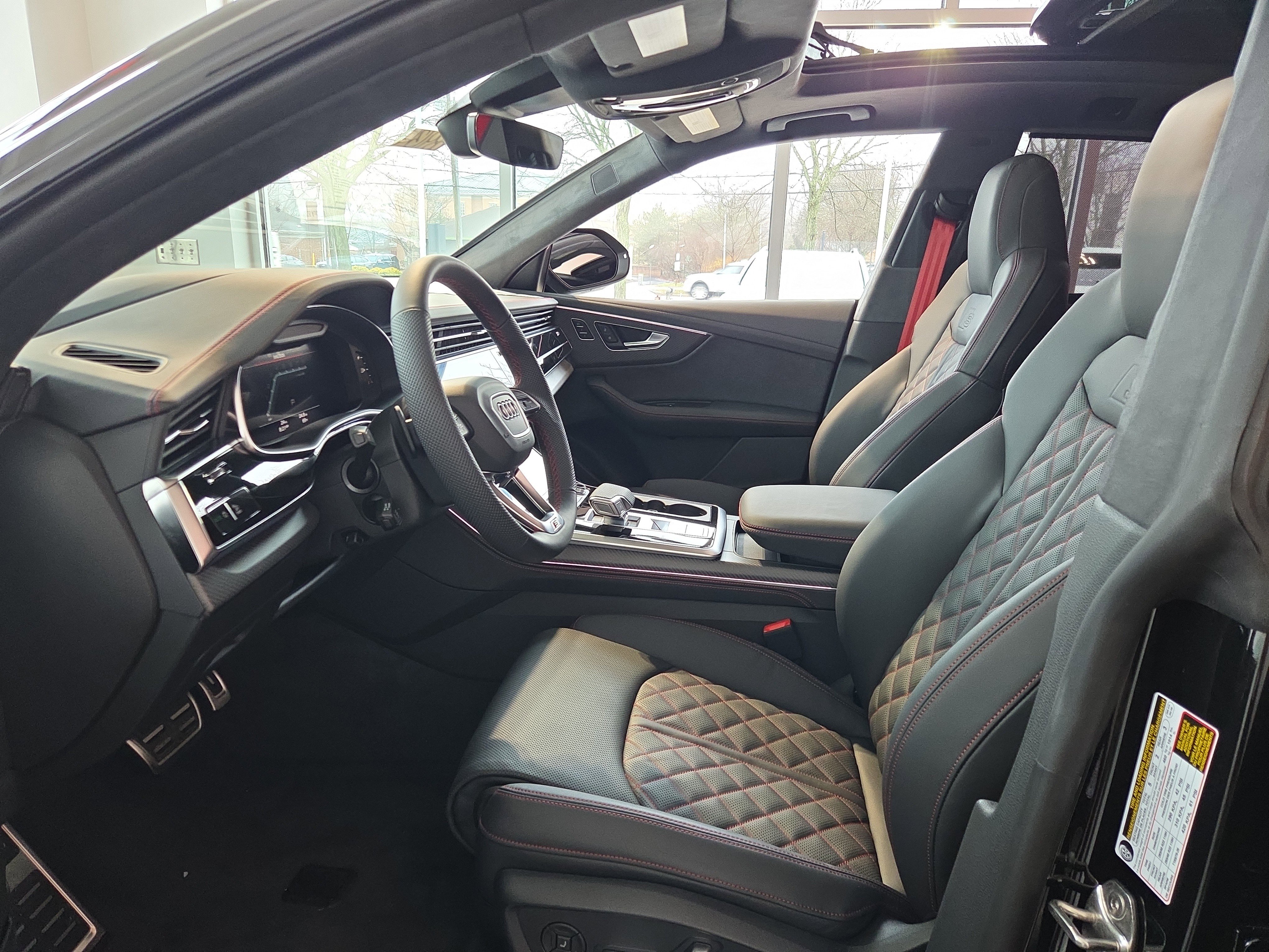 New 2026 Audi SQ8 Prestige image 5