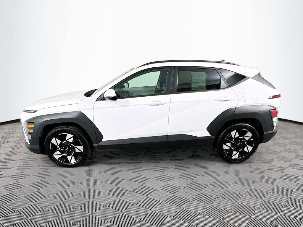 Used 2025 Hyundai Kona SEL FWD image 8