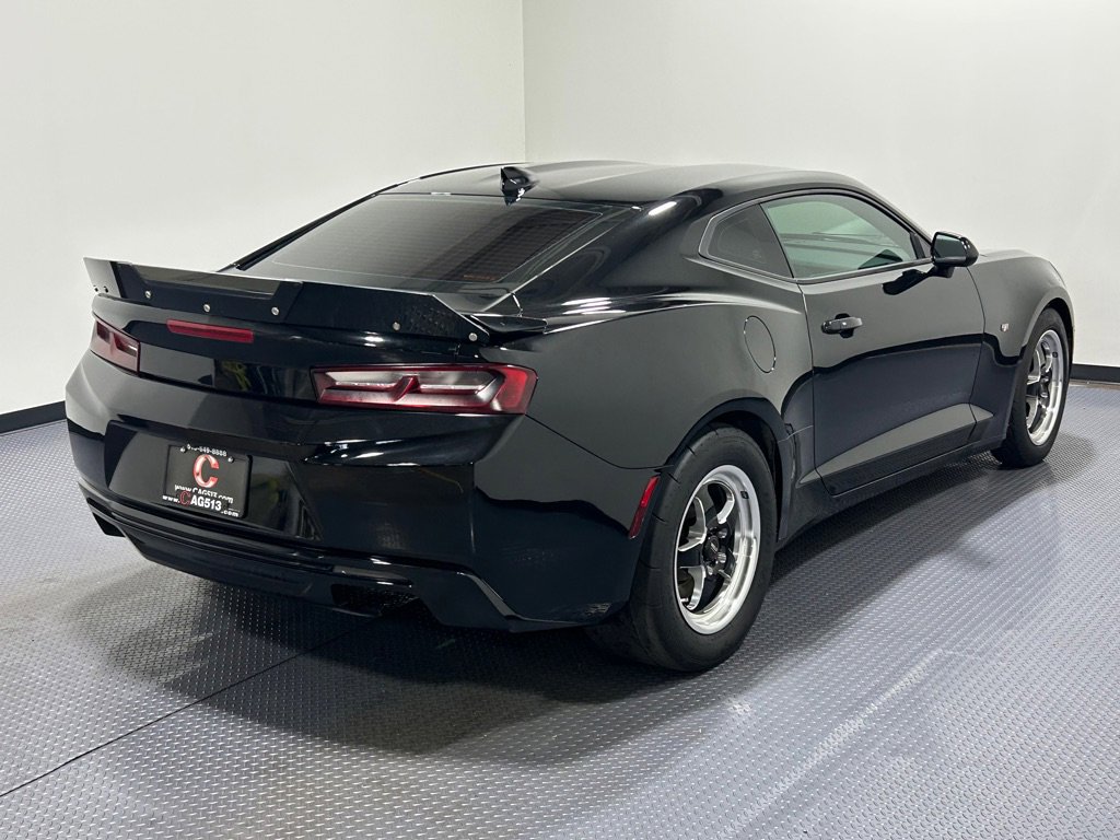 Used 2017 Chevrolet Camaro SS image 5