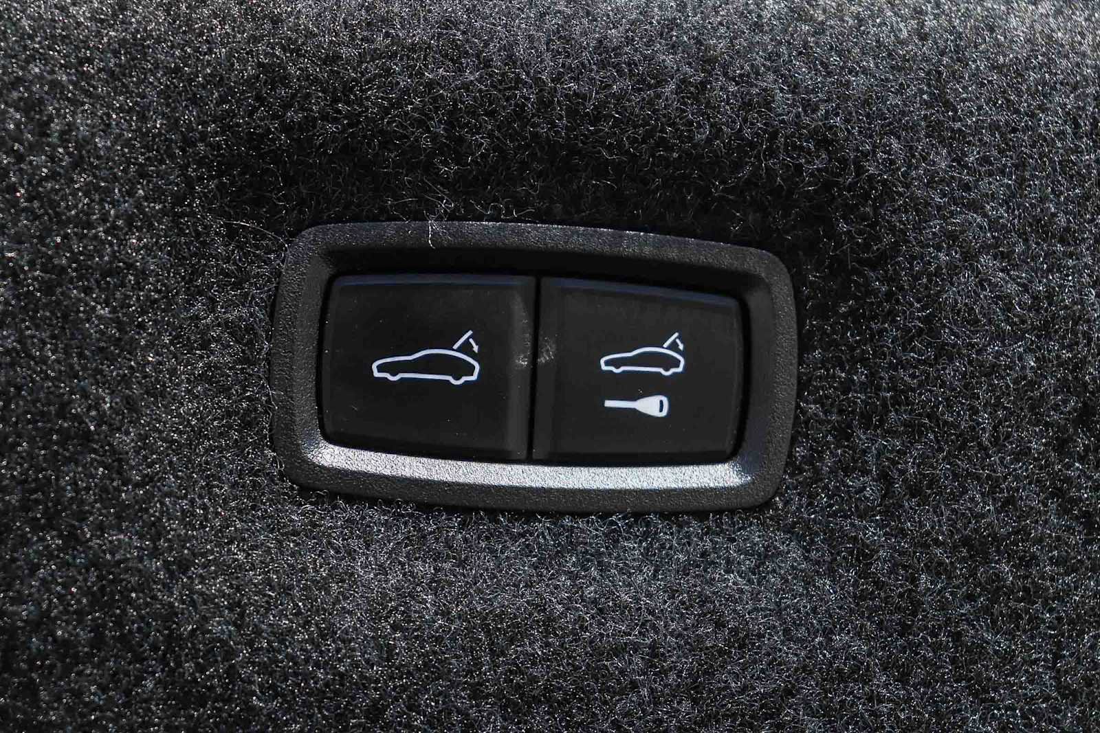 Used 2023 Audi e-tron GT Premium Plus AWD/4WD image 39