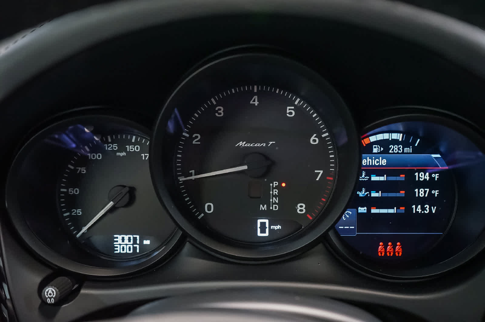 Certified 2026 Porsche Macan Turbo AWD/4WD image 23