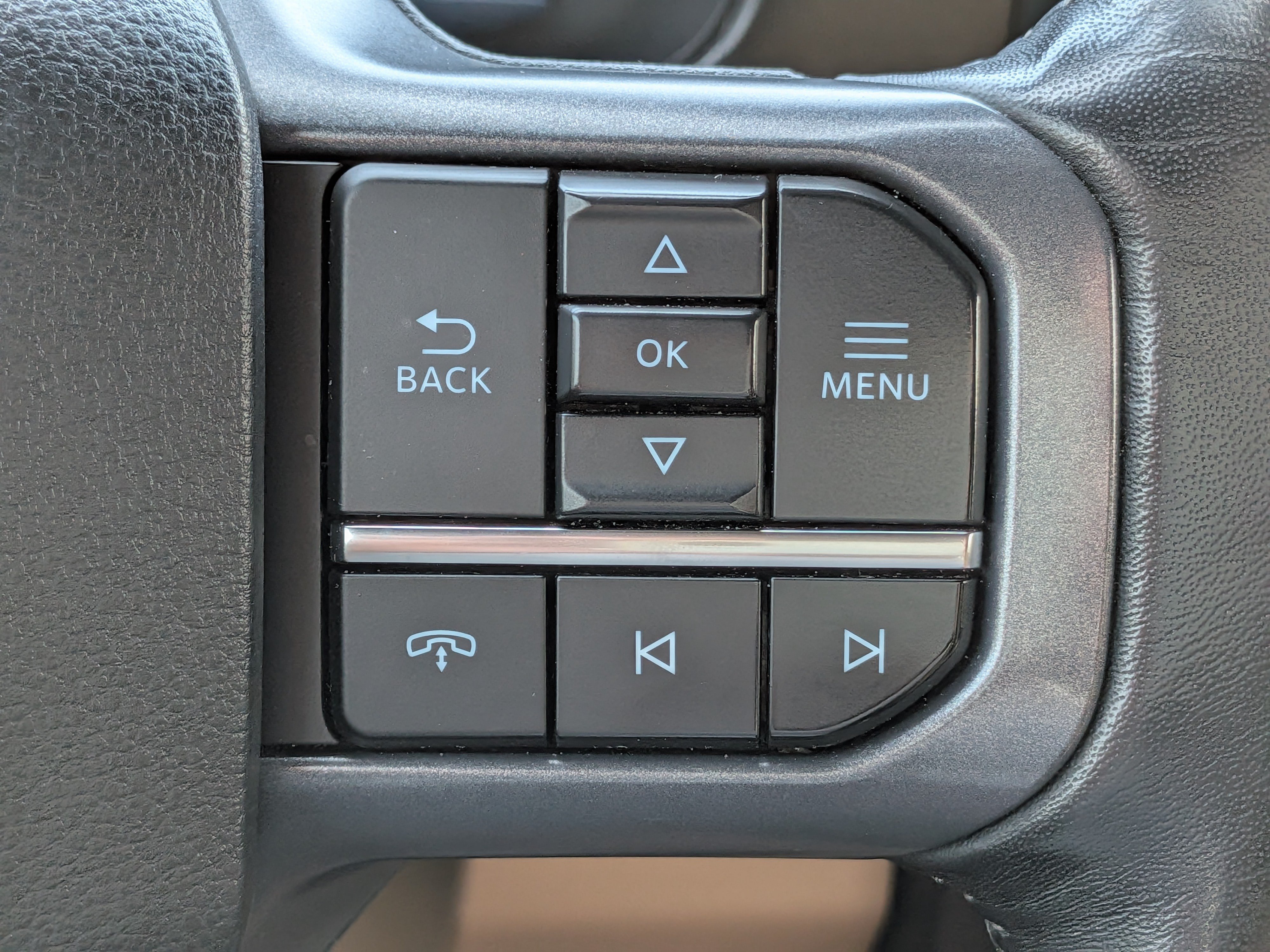 Used 2023 Ford F250 Lariat w/ Tremor Off-Road Package AWD/4WD image 25