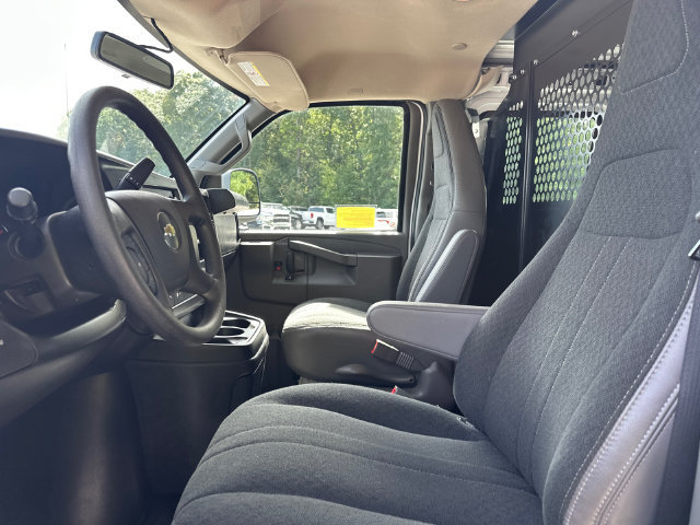 Certified 2025 Chevrolet Express 2500 w/ Driver Convenience Package RWD image 26