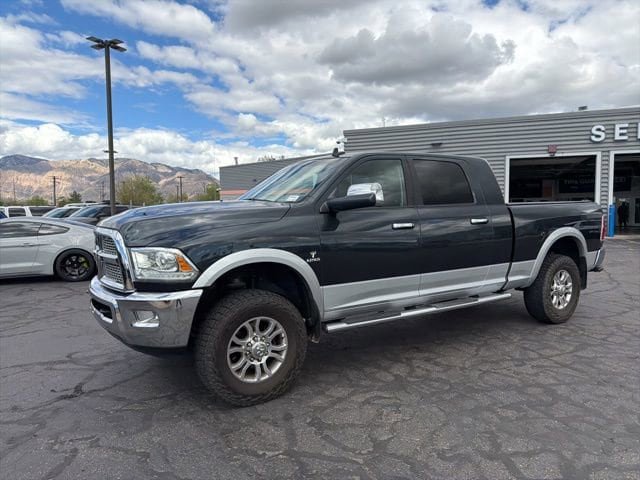 Used 2014 RAM 3500 Laramie w/ Cold Weather Group AWD/4WD image 13