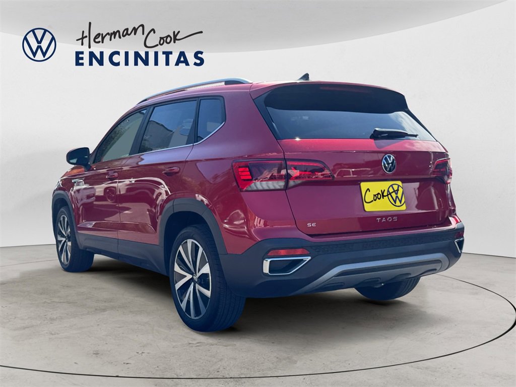 Certified 2023 Volkswagen Taos SE image 3