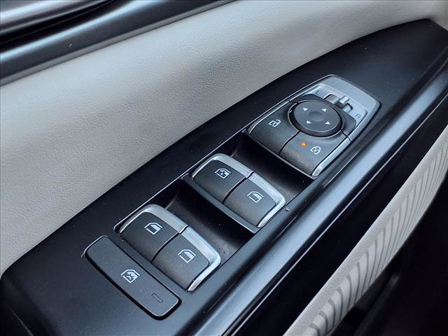 Used 2024 Kia Carnival LX image 23