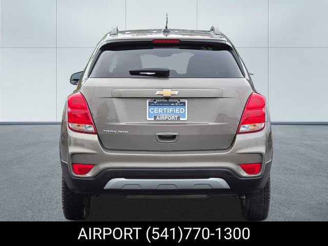 Certified 2022 Chevrolet Trax LT w/ LT Convenience Package image 6