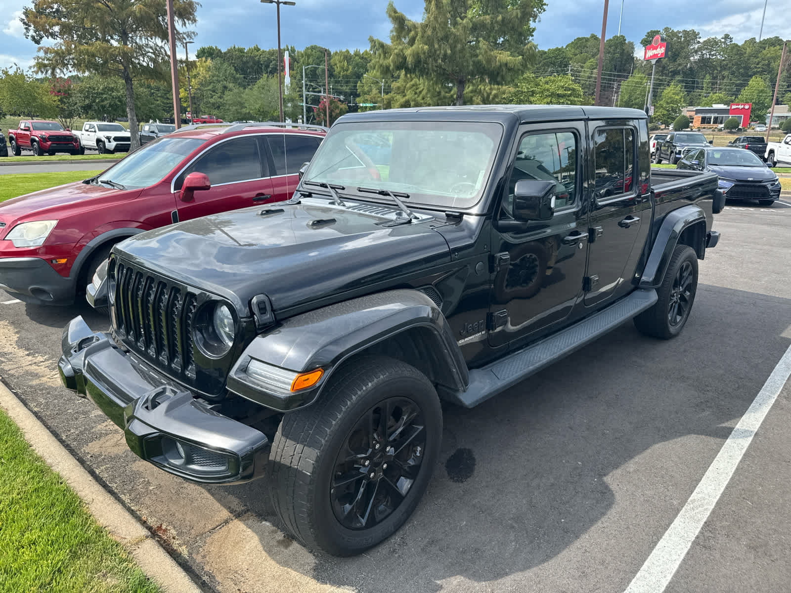 Used 2023 Jeep Gladiator Overland AWD/4WD image 2