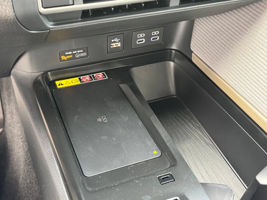 New 2026 Toyota Camry SE FWD image 17