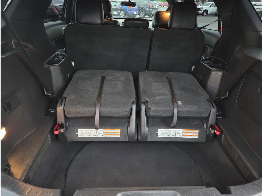 Used 2015 Ford Explorer XLT w/ Equipment Group 202B image 25