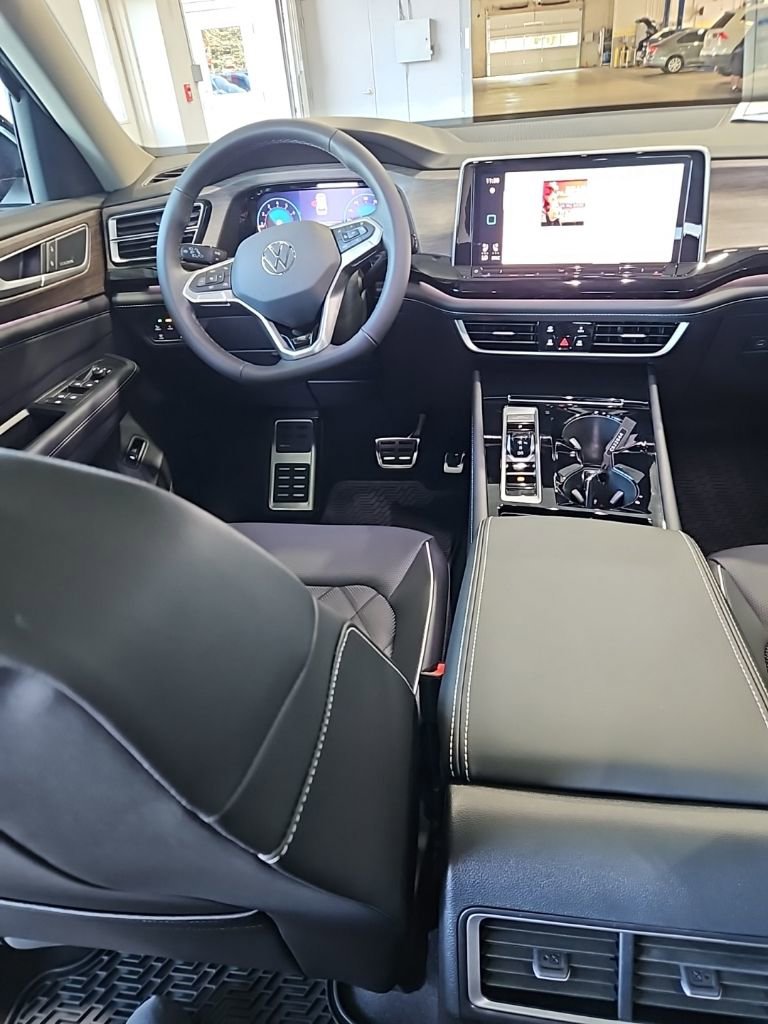 New 2026 Volkswagen Atlas SEL Premium R-Line image 27