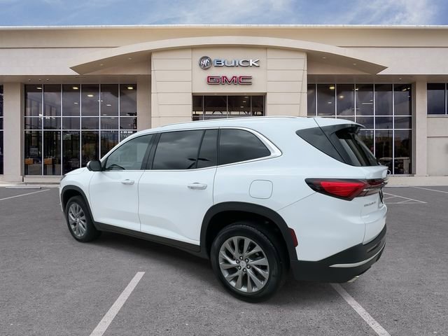 Used 2025 Buick Enclave Preferred FWD image 10