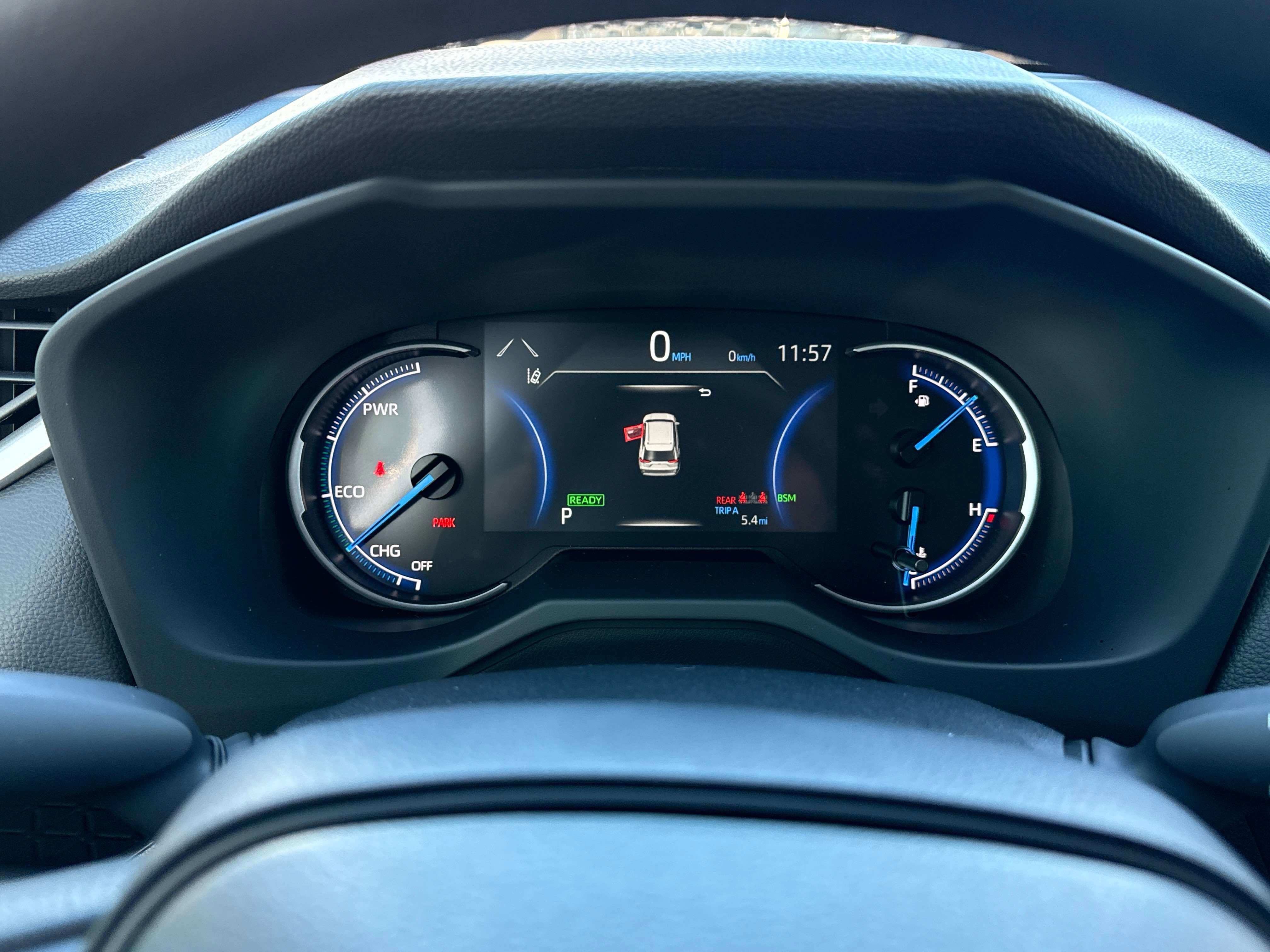 Used 2025 Toyota RAV4 XLE image 25