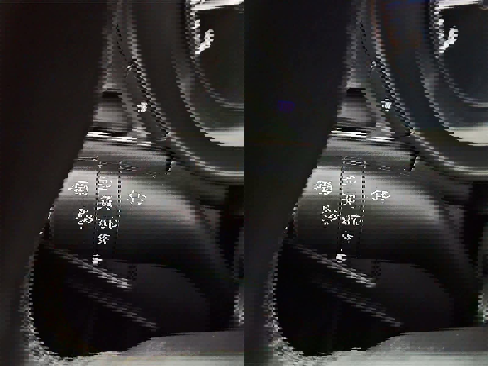 Used 2019 MAZDA MAZDA3 Hatchback image 26