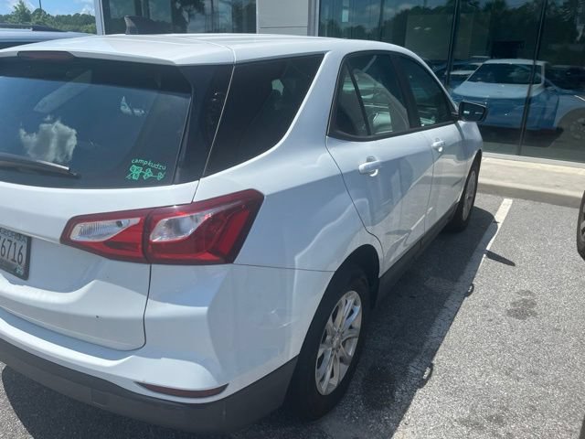 Used 2020 Chevrolet Equinox LS w/ LPO, Floor Liner Package FWD image 4