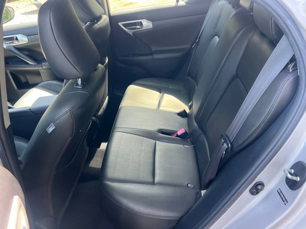 Used 2011 Lexus CT 200h Premium w/ Premium Audio Pkg FWD image 13